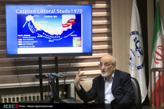 بررسی چالش‌های نظام سلامت در پژوهشکده علوم بهداشتی جهاددانشگاهی