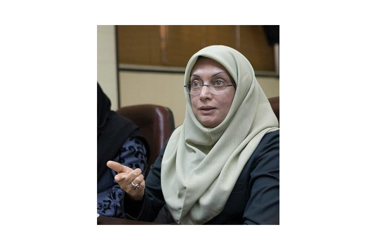اثربخشی برنامه خودمراقبتی در ارتقای آگاهی زنان میانسال درباره سرطان پستان و دهانه رحم